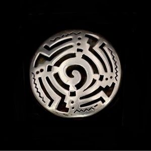 ⏳Vintage Southwestern 1980s Sterling Silver Cutout Maze Design Pendant / Pin